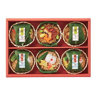 〈京料理 美濃吉〉鰻の飯蒸しと鱧と梅肉の飯蒸し