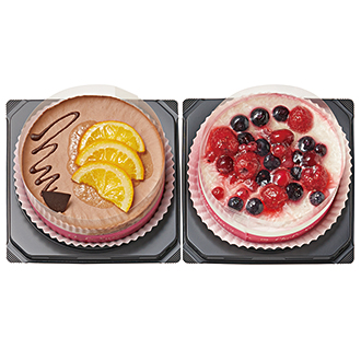 〈カフェ・ル・ポミエ〉オランジショコラとベリーズチーズケーキセット
