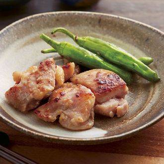 〈京料理・六盛〉鶏肉の塩麹漬け
